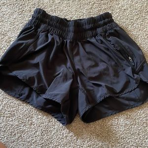 LULULEMON BLACK TRACKER SHORTS